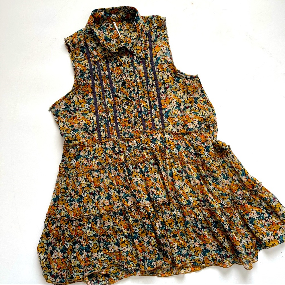 Free People • Anthropologie Floral Ruffle Tiered Tunic size small